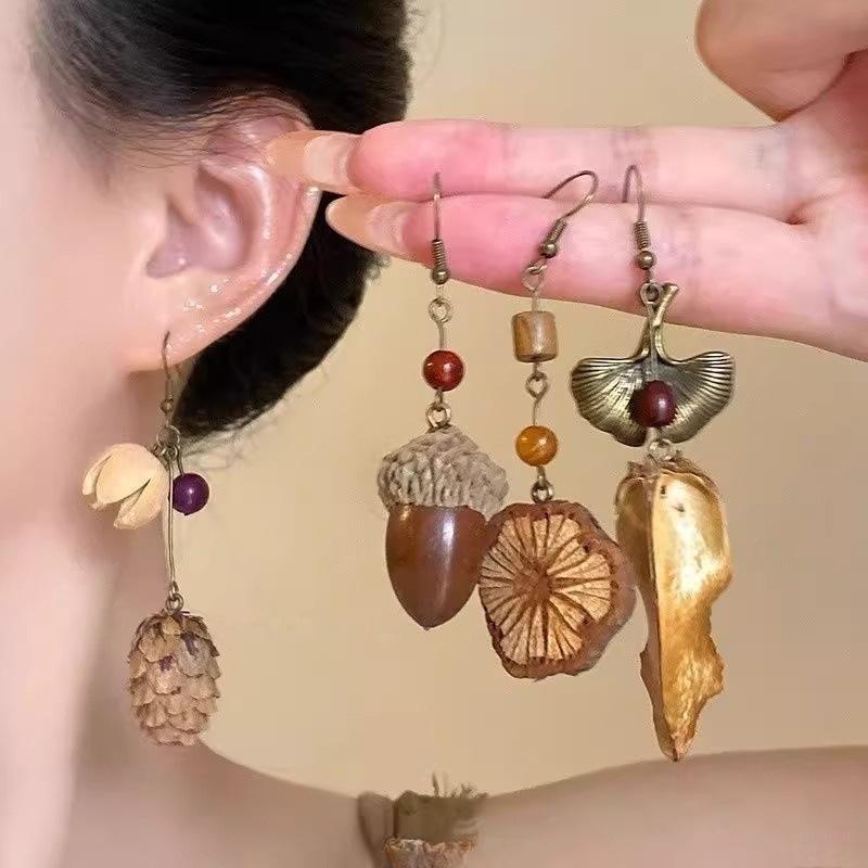1 ペアヴィンテージ木製植物イヤリング女性のためのクリエイテ - Dried Fruit のレビューと価格